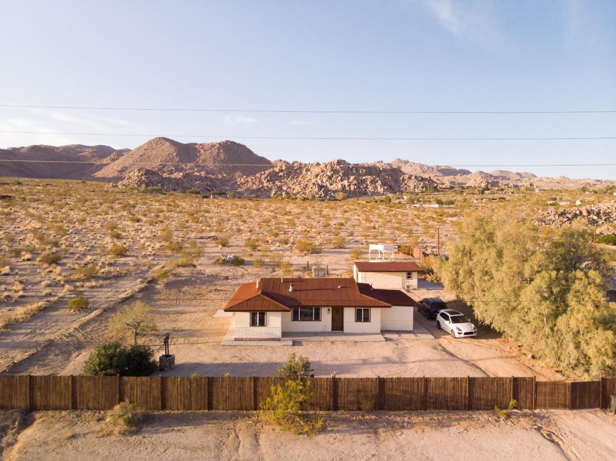 @ Marbella Lane - The Moon Designer Home Right Behind The Jtnp Джошуа-Три Экстерьер фото