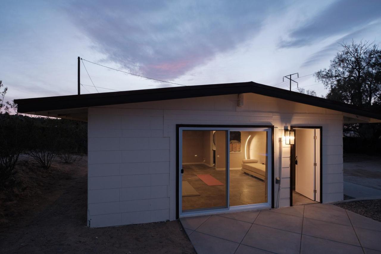 @ Marbella Lane - The Moon Designer Home Right Behind The Jtnp Джошуа-Три Экстерьер фото