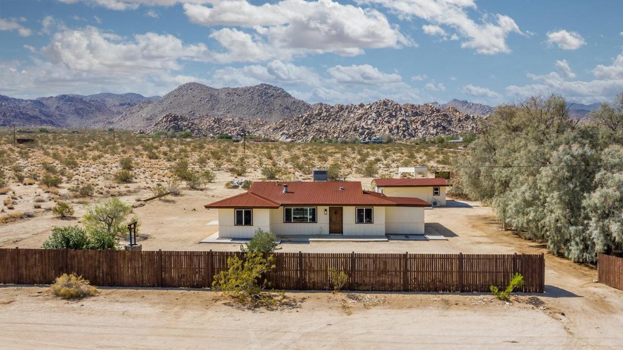 @ Marbella Lane - The Moon Designer Home Right Behind The Jtnp Джошуа-Три Экстерьер фото