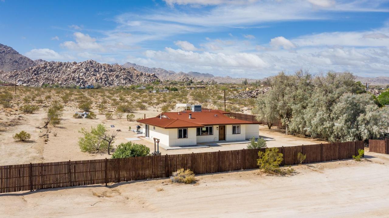@ Marbella Lane - The Moon Designer Home Right Behind The Jtnp Джошуа-Три Экстерьер фото