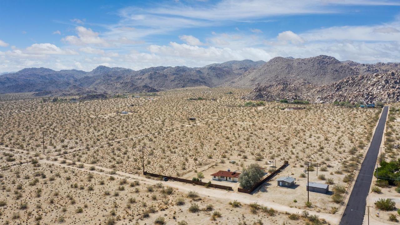 @ Marbella Lane - The Moon Designer Home Right Behind The Jtnp Джошуа-Три Экстерьер фото